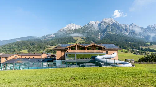 Hotelansicht der Riederalm Leogang
