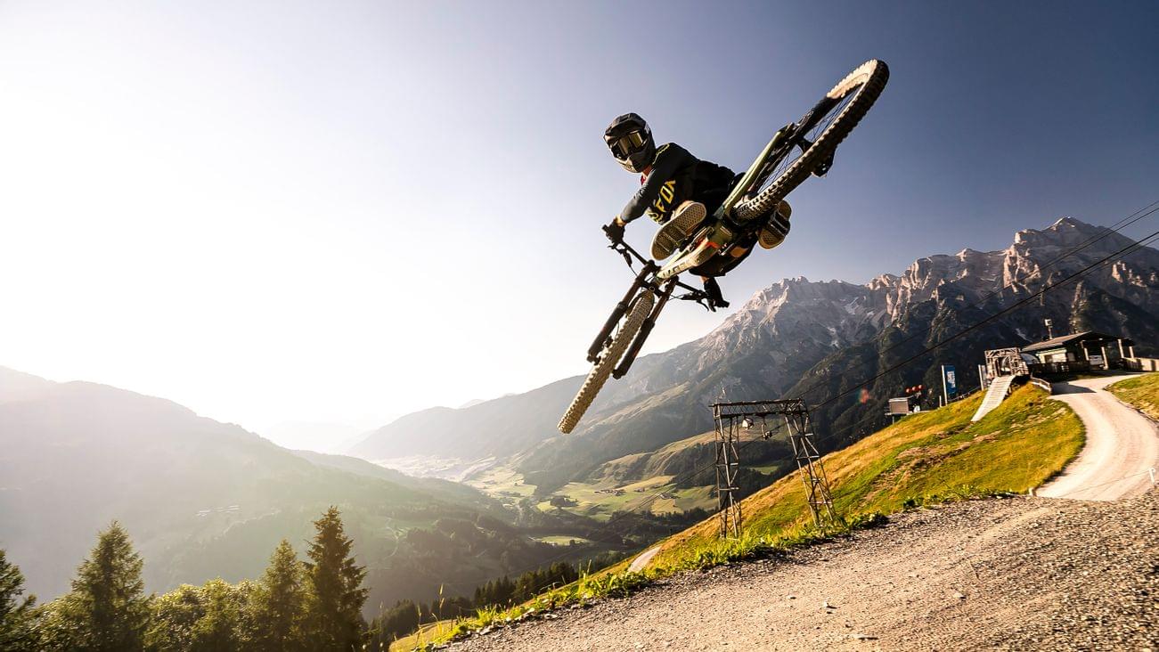 Biker im Leoganger Bikepark