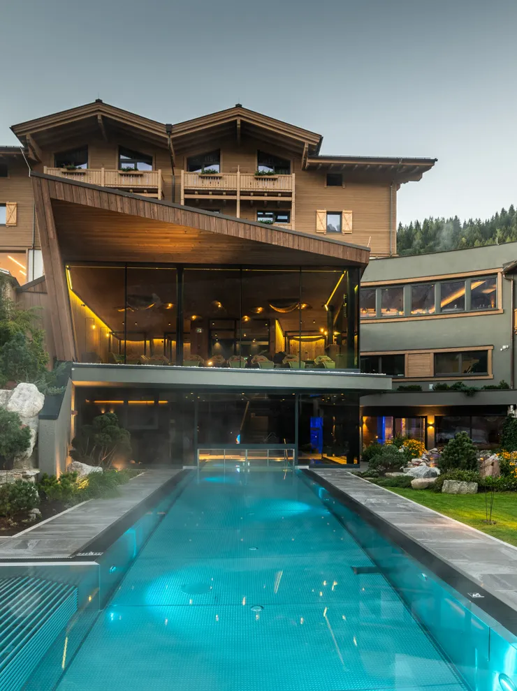 Außen-Thermalpool in der Riederalm Leogang 