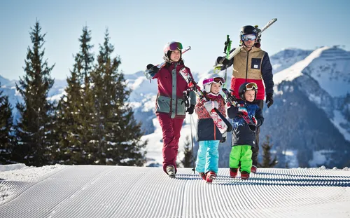 2017_skifahren-saalbach_mirjageh11.jpg