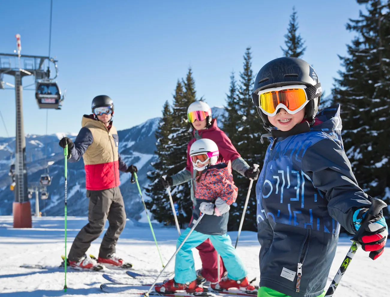 Kinderskifahren in Saalbach