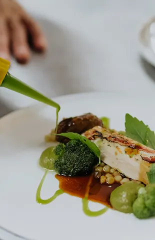 Dressing a dish with Andreas Herbst