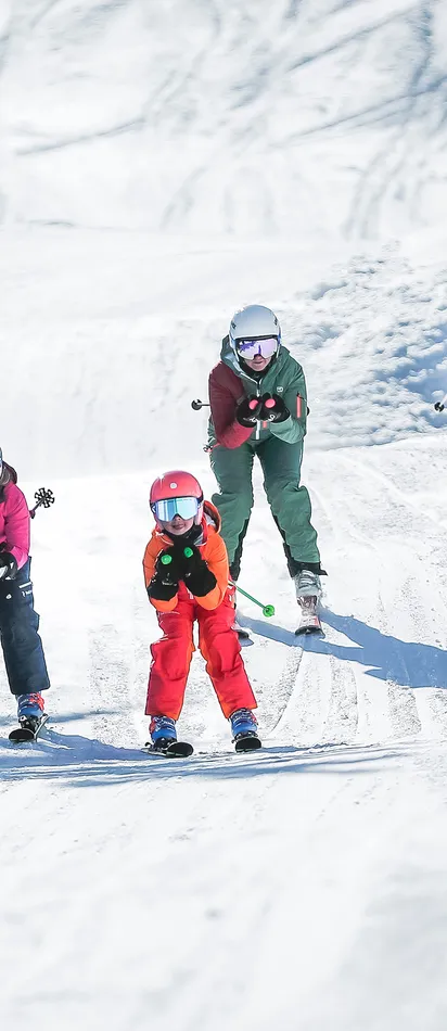Skifahren mit der Familie in Saalbach Leogang