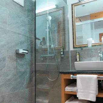 Komfortzimmer Heimat Badezimmer