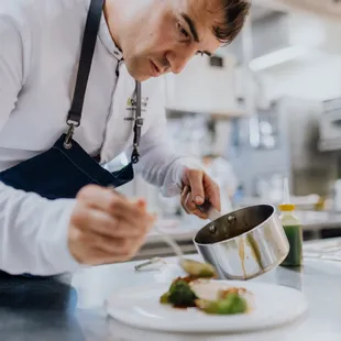 Andreas Herbst dressing plates