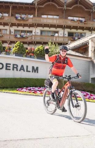 4_riederalm_content-butlers_web_e-bike-tour138-V2.jpg