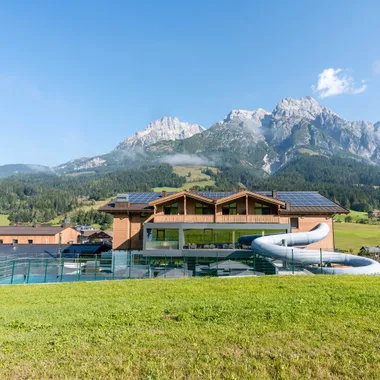 Hotelansicht der Riederalm Leogang in Saalfelden