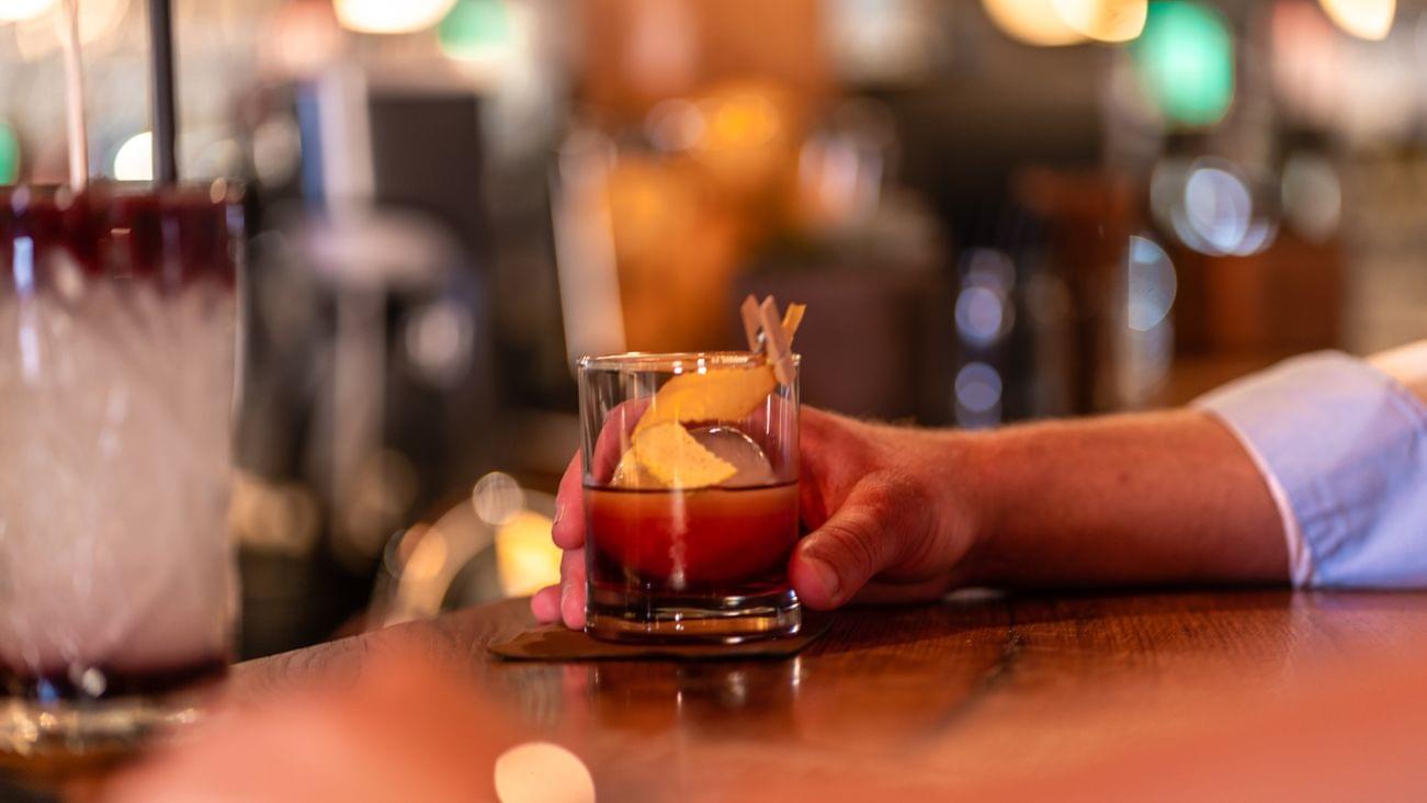 Cocktail an der Bar