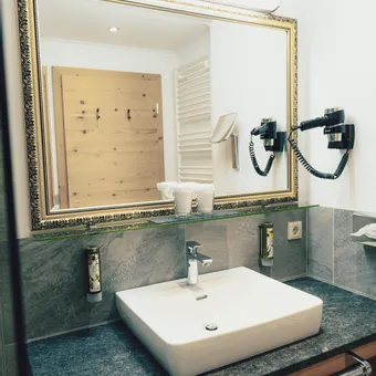 Juniorsuite Bergglück Badezimmer