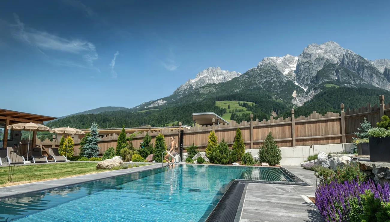 2019-06_thermalpool-sommer_model_ausstieg.jpg