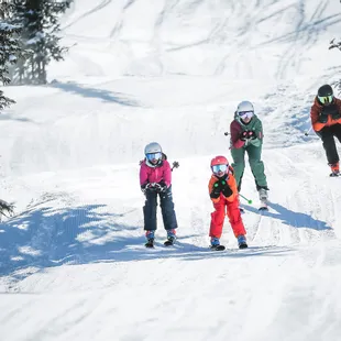 Skiing with the family in Saalbach Leogang